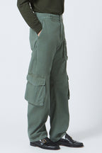 DEPARTMENT FIVE Service Cargo